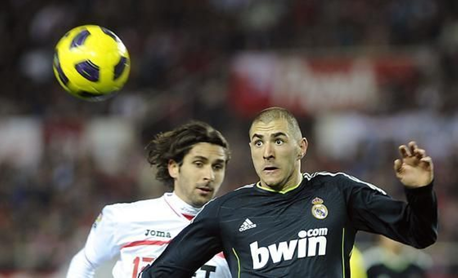 El Sevilla pierde 0-1 con el Real Madrid en la ida de las semifinales de la Copa del Rey. / Antonio Pizarro