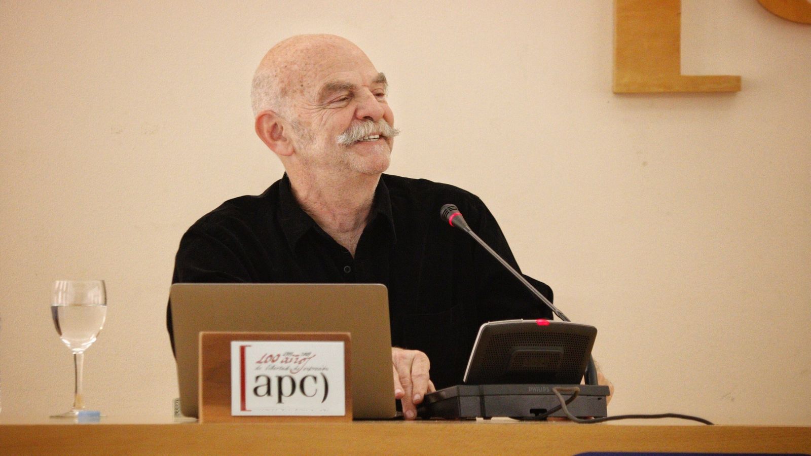 Martín Caparrós, reciente Premio Ortega y Gasset, ayer en la Asociación de la Prensa de Cádiz.