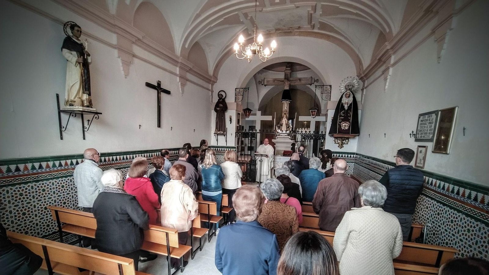 Celebración de una misa en el interior el pasado mes de noviembre.