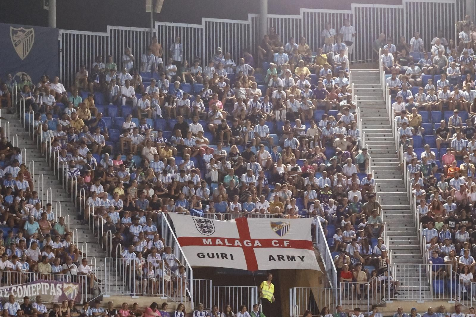 Búscate en las gradas de La Rosaleda en el Málaga CF-Real Sociedad B