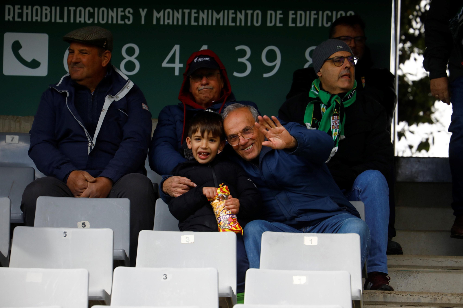 Las mejores fotos del ambiente en el Córdoba CF - Atlético Baleares en El Arcángel