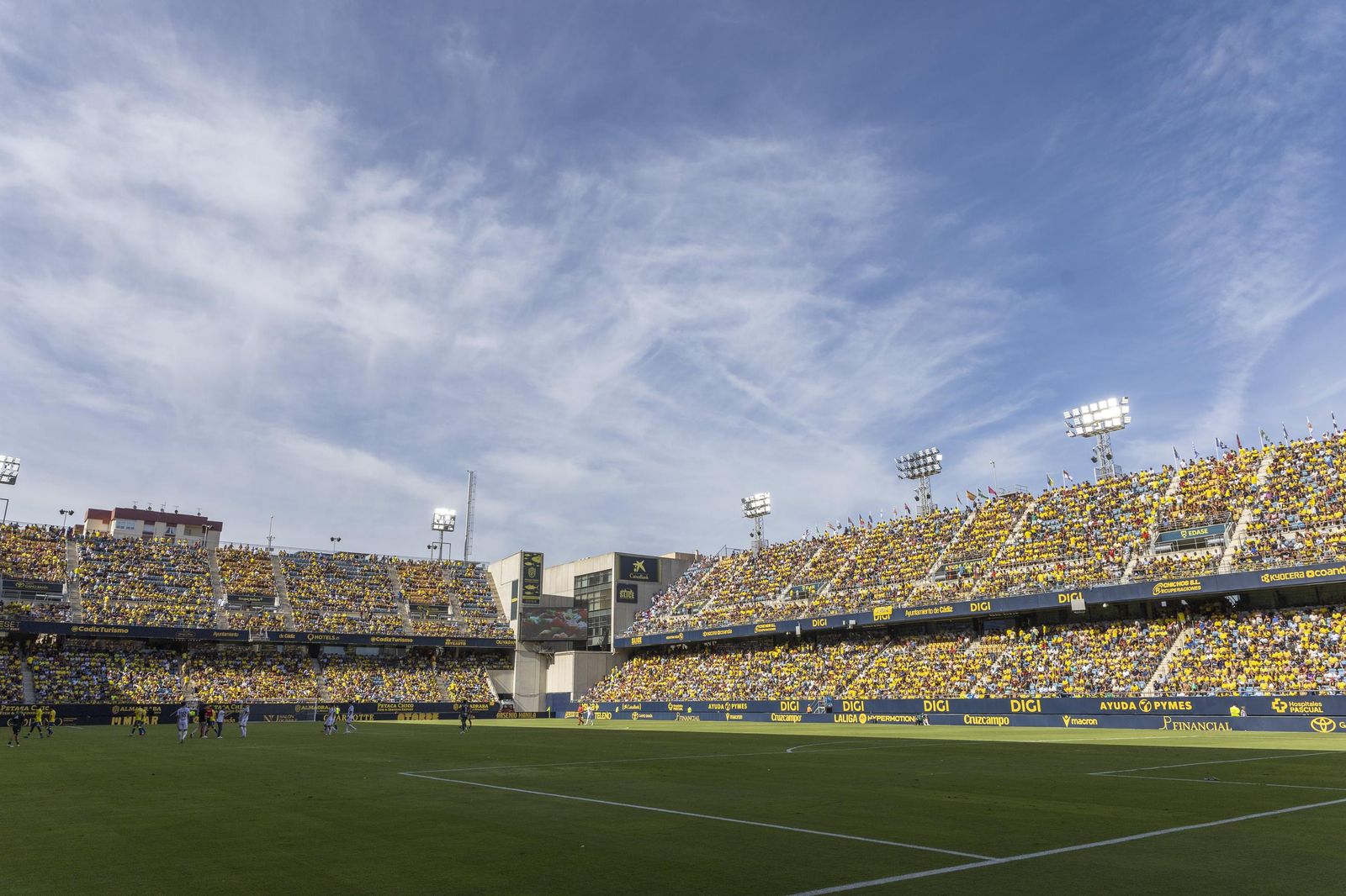Búscate en las imágenes del Cádiz CF-Albacete