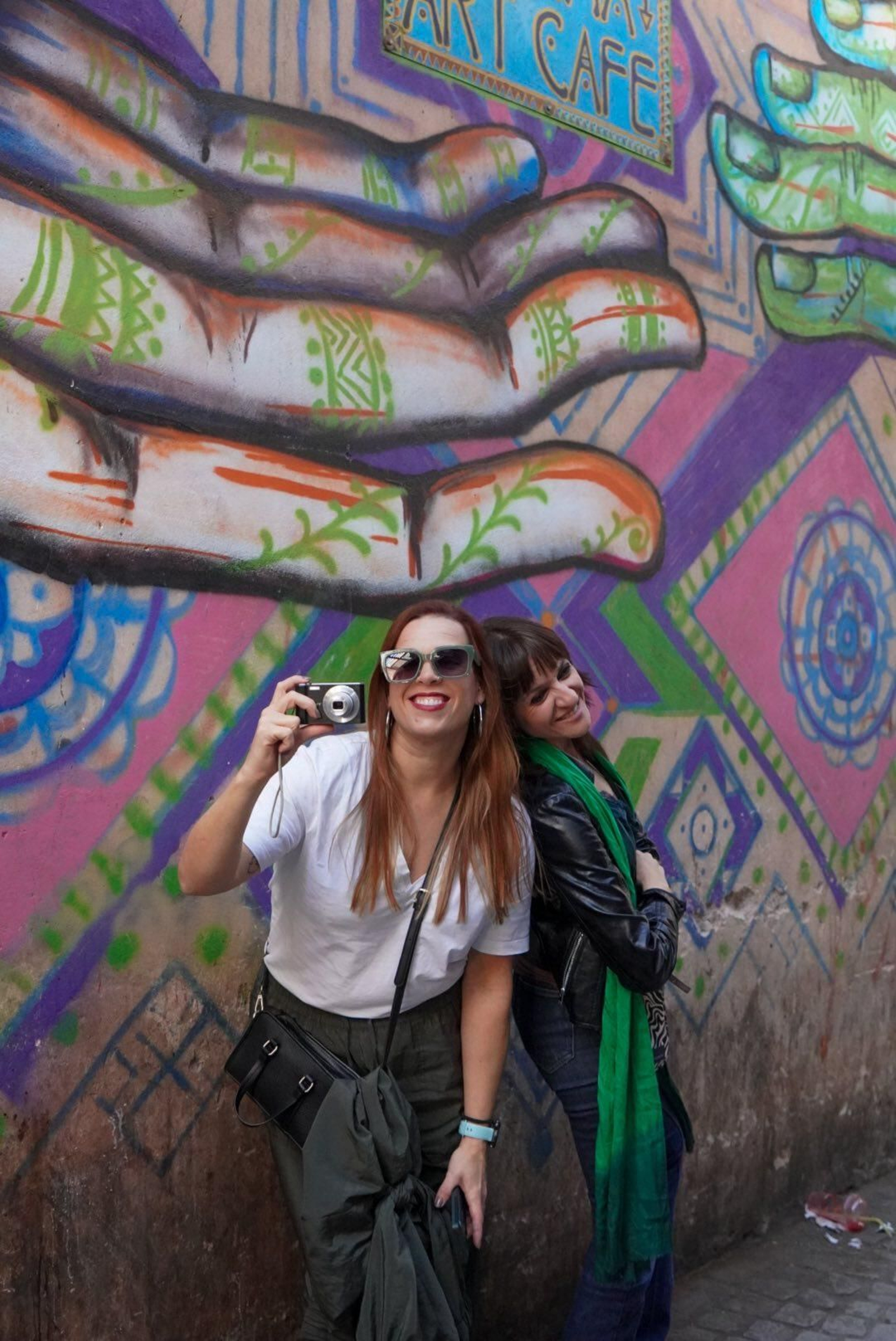 Medio centenar de mujeres vicarias se empapa de la cultura marroquí en un viaje para el recuerdo