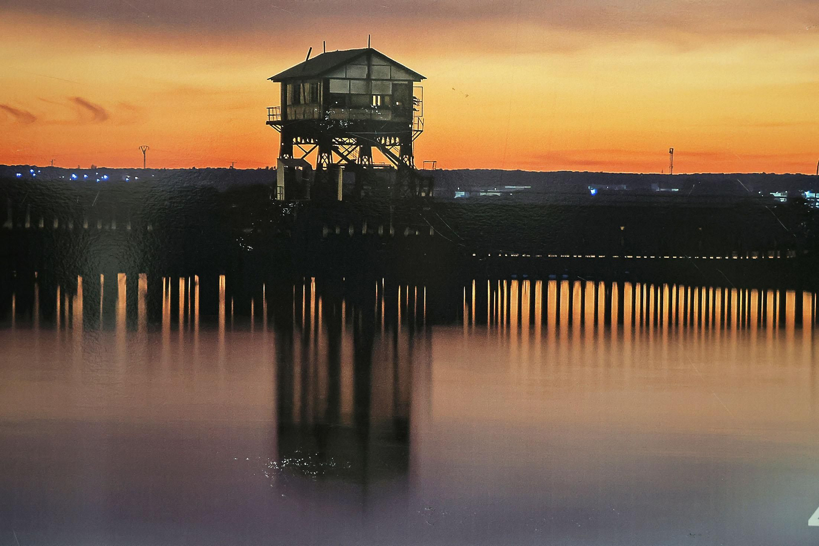 Imágenes de la inauguración de la muestra fotográfica 'Marismas del Odiel. Un paraje por descubrir'. En el Centro Cultural 'José Luis García Palacios'