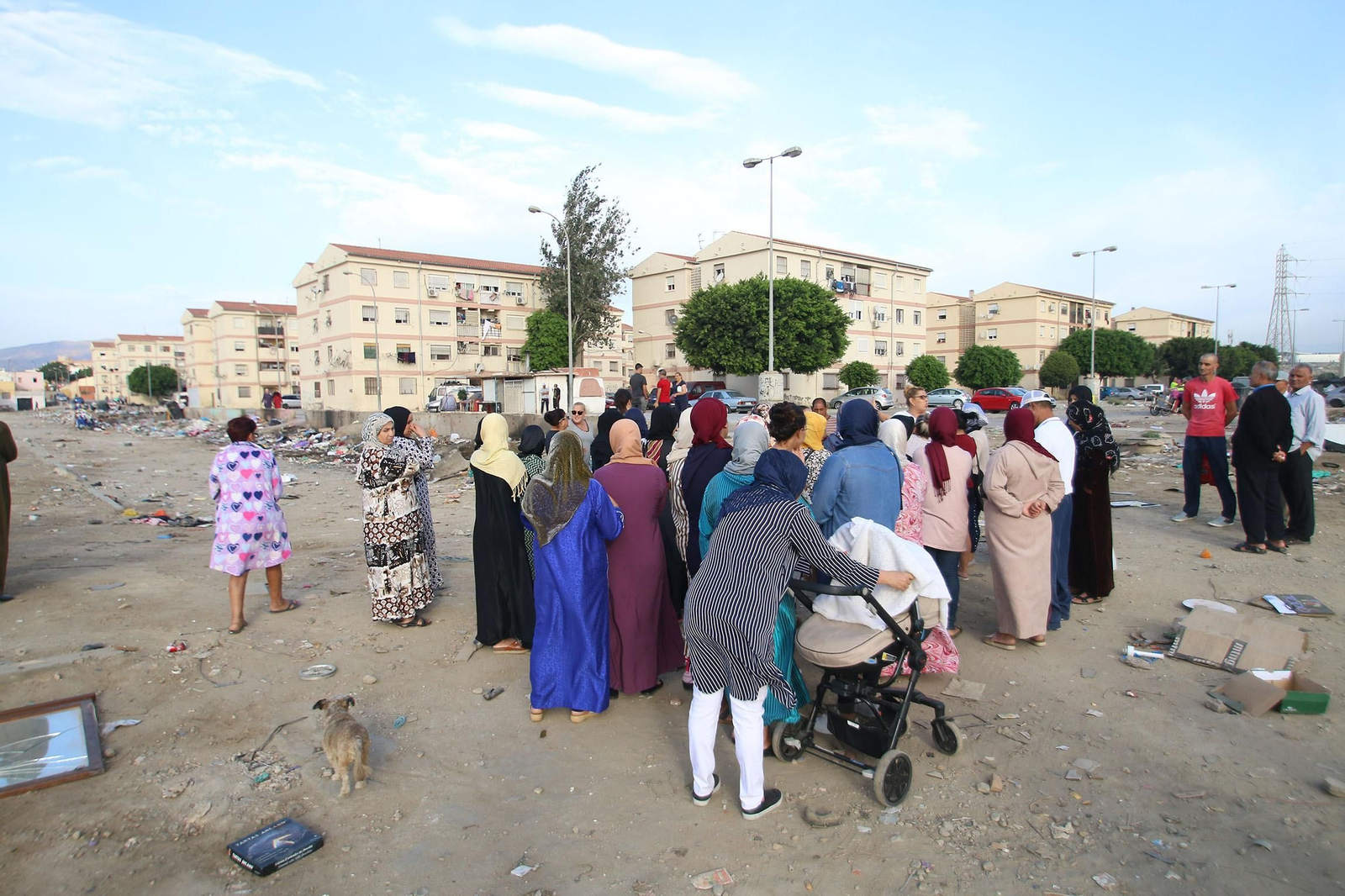 Las imágenes de la basura producida por el mercadillo de El Puche