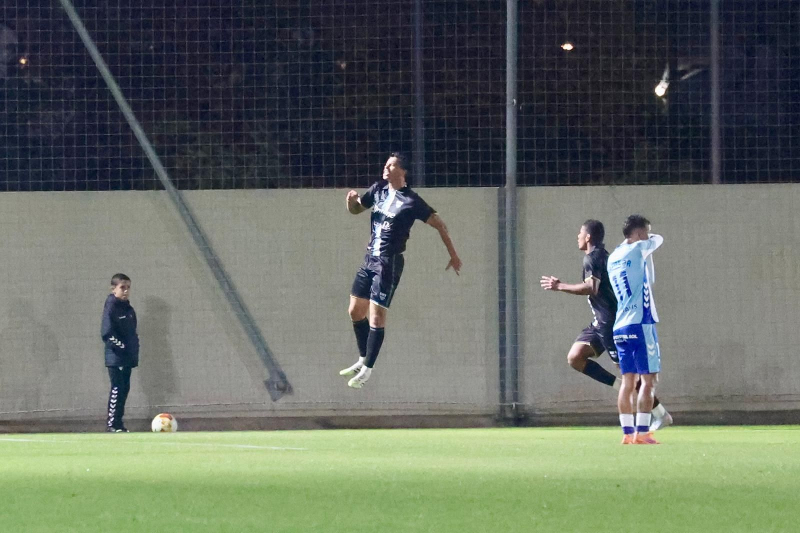 Atlético Malagueño - La Unión: Derrota en el duelo del morbo y del debut de Bravo