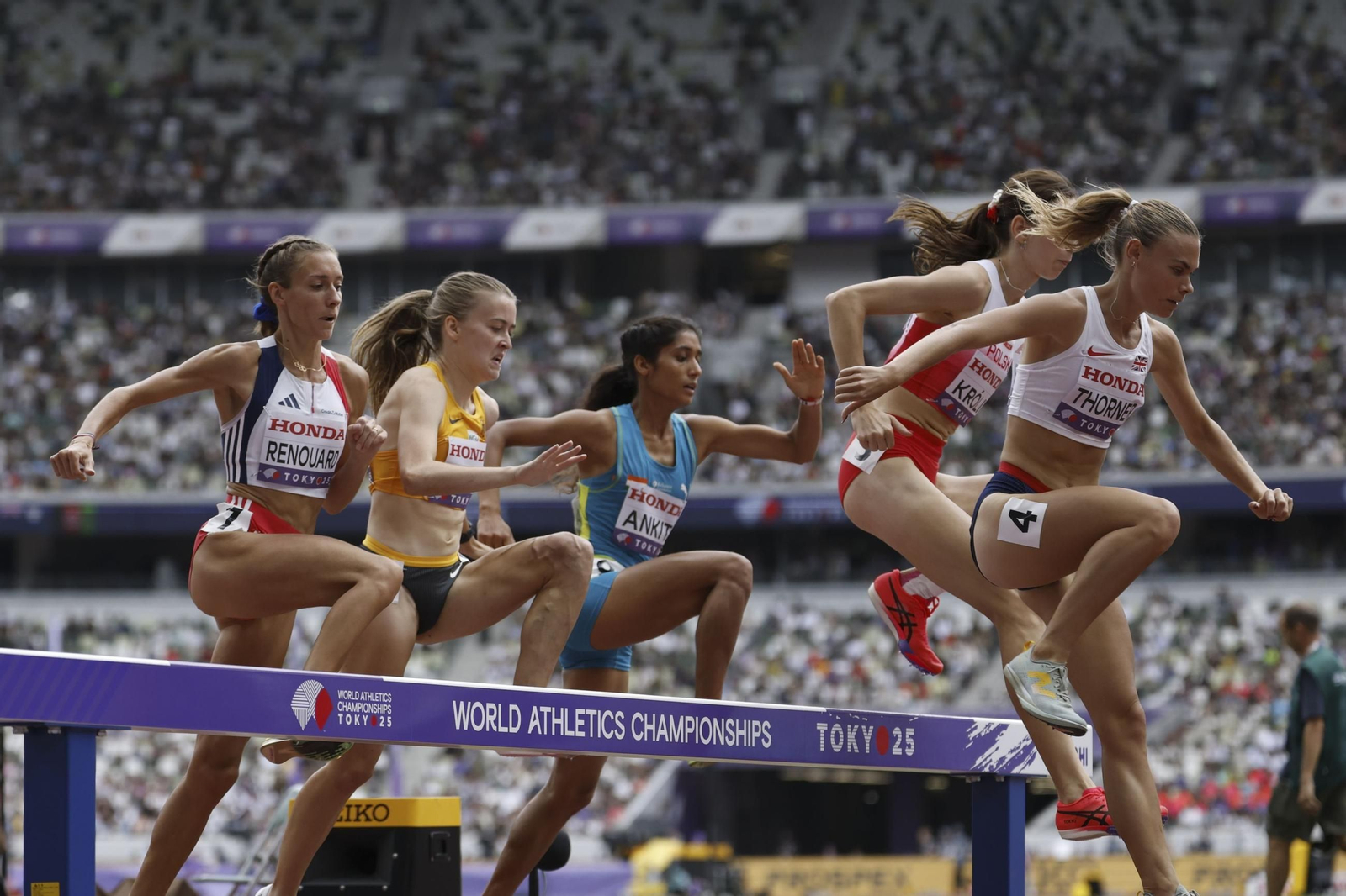 Las fotos del récord mundial de Duplantis y del resto de la jornada
