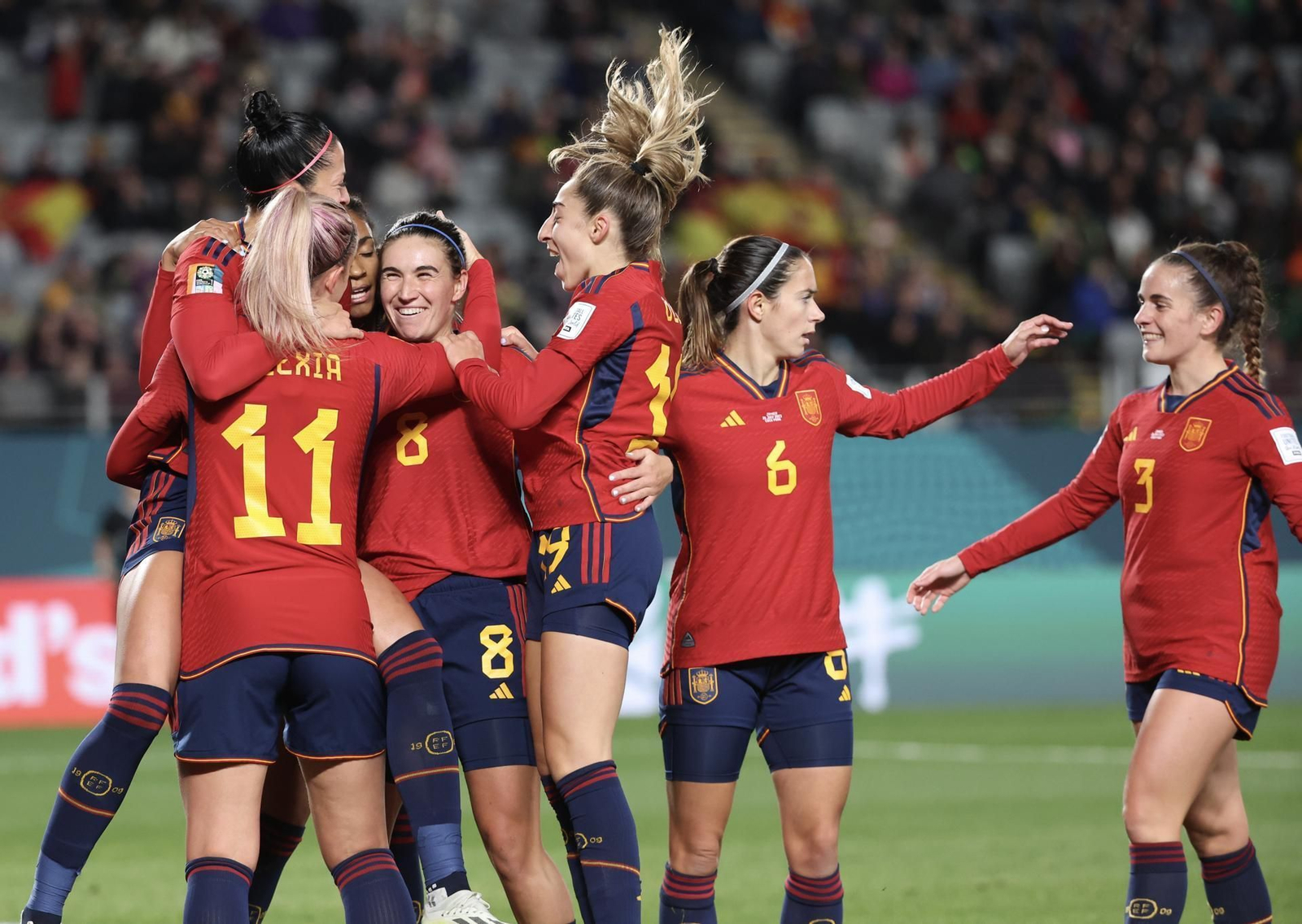 España golea a Zambia y se asegura los octavos de final del Mundial