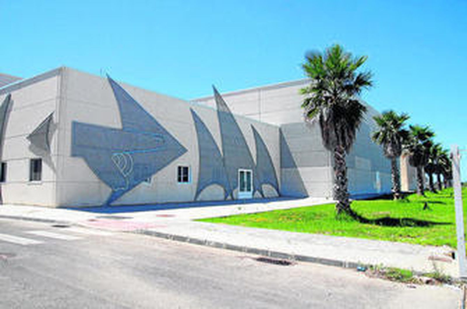 La nave logística municipal está en estos momentos infrautilizada.