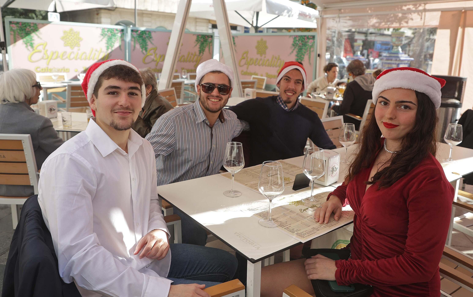 Búscate en las fotos de la celebración del 24 de diciembre en Algeciras