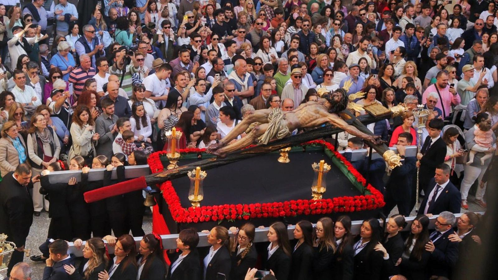 Todos los traslados de este Domingo de Pasión 2025 en Málaga, en imágenes