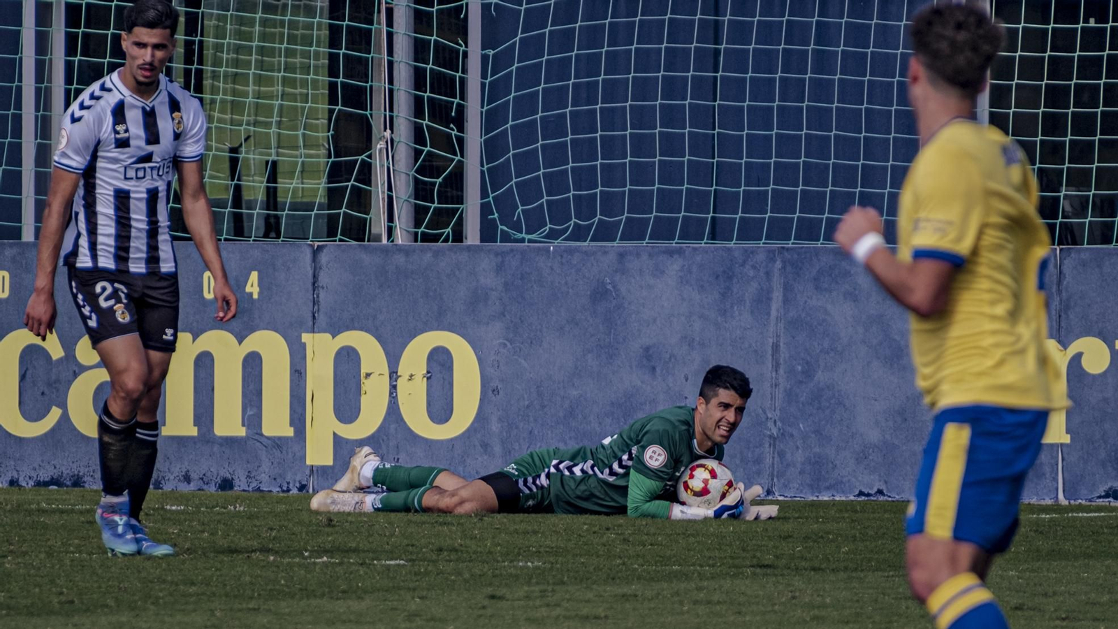 Las imágenes del partido entre Cádiz Mirandilla y La Balona.
