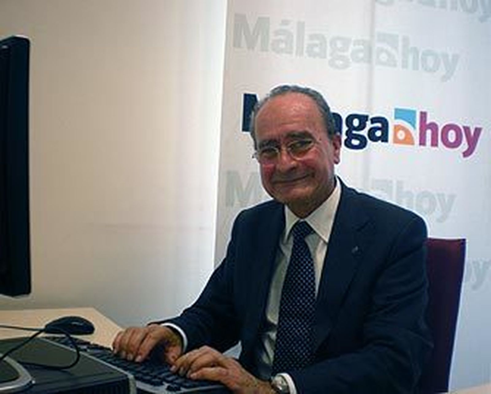 "Hemos de luchar para conseguir la descentralización local y el reconocimiento de la importancia de Málaga"