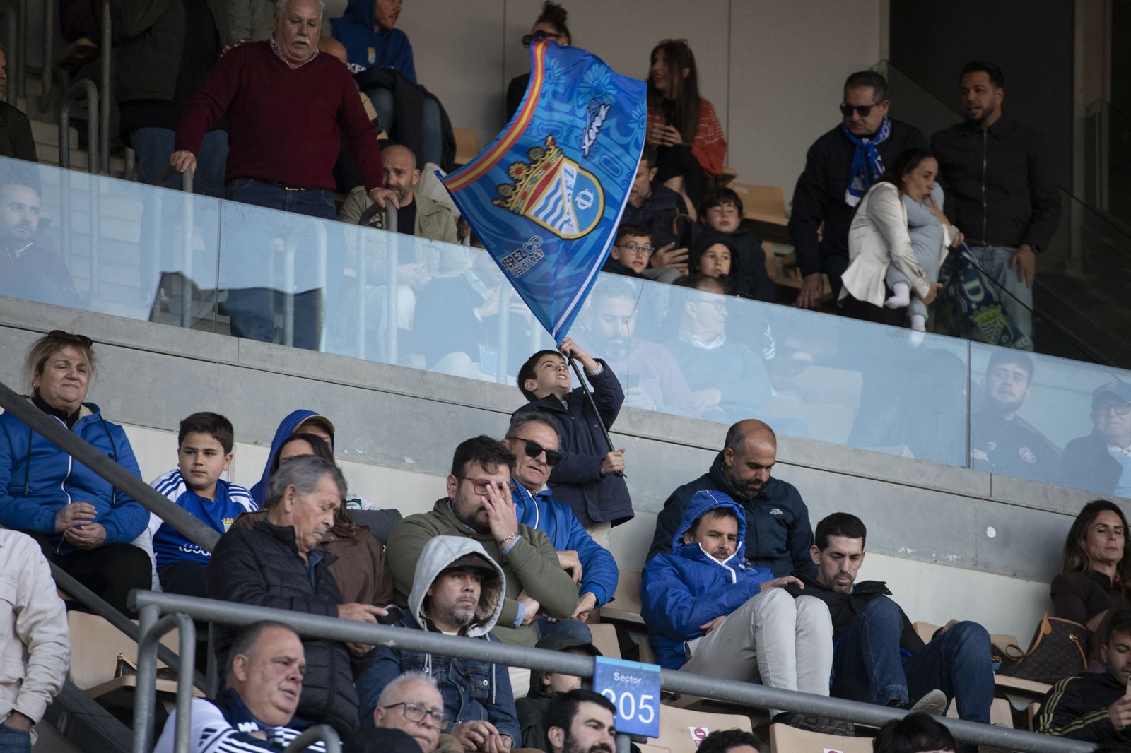 Búscate en el Xerez CD-Yeclano en Chapín
