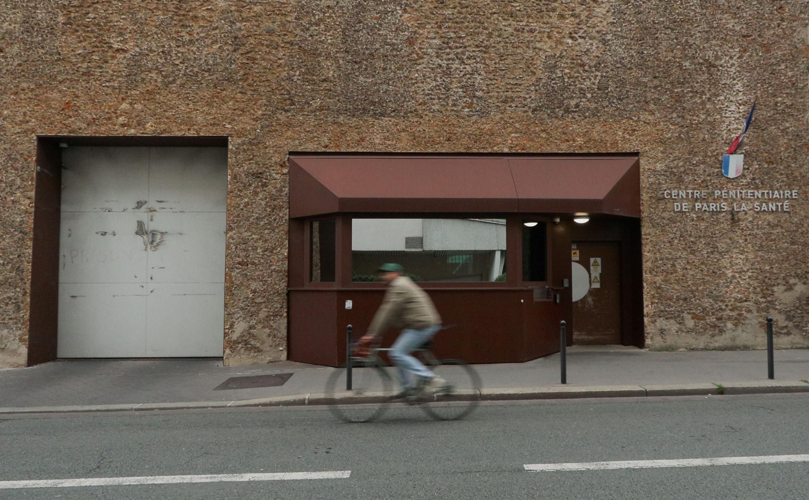 El ex presidente francés Nicolas Sarkozy saldrá de la cárcel en libertad condicional tras pasar 20 días en prisión