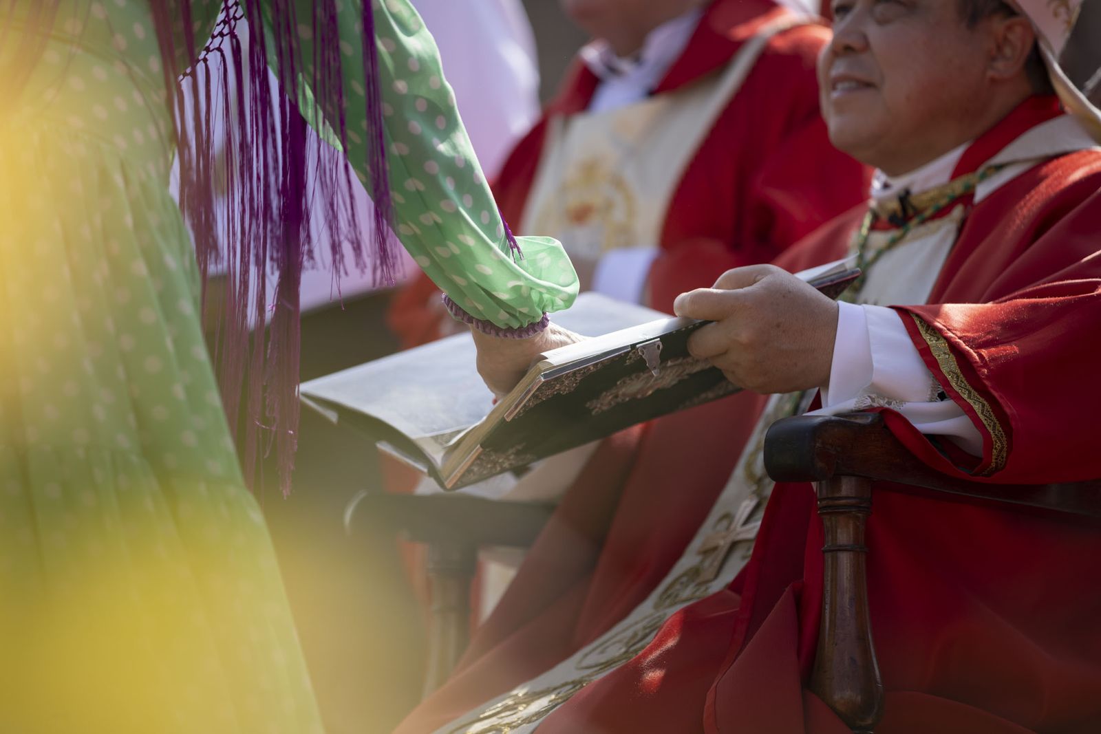 El Rocio 2023: Imágenes de la misa Pontifical del Domingo de Pentecostés