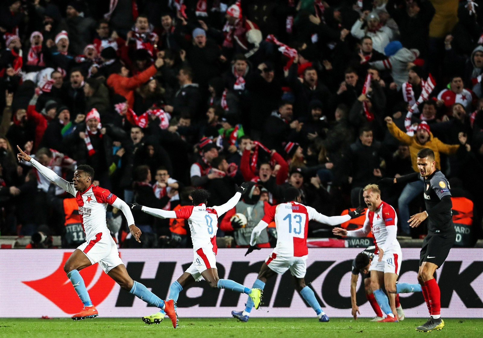 El Slavia de Praga-Sevilla, en imágenes