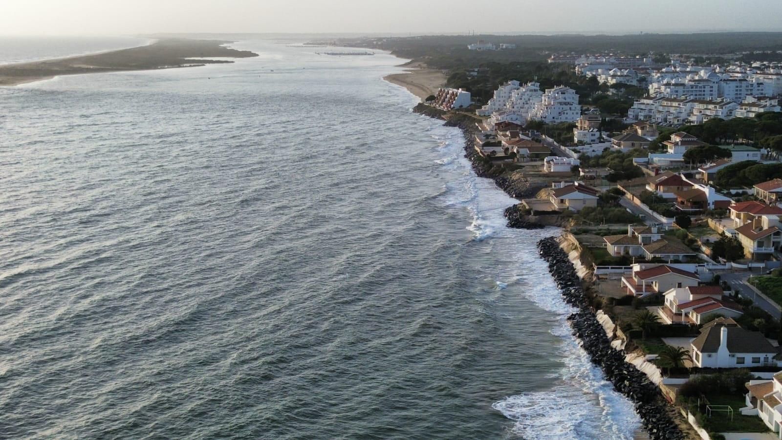 La AAVV Portileños solo pide recuperar la playa que tuvieron hace años