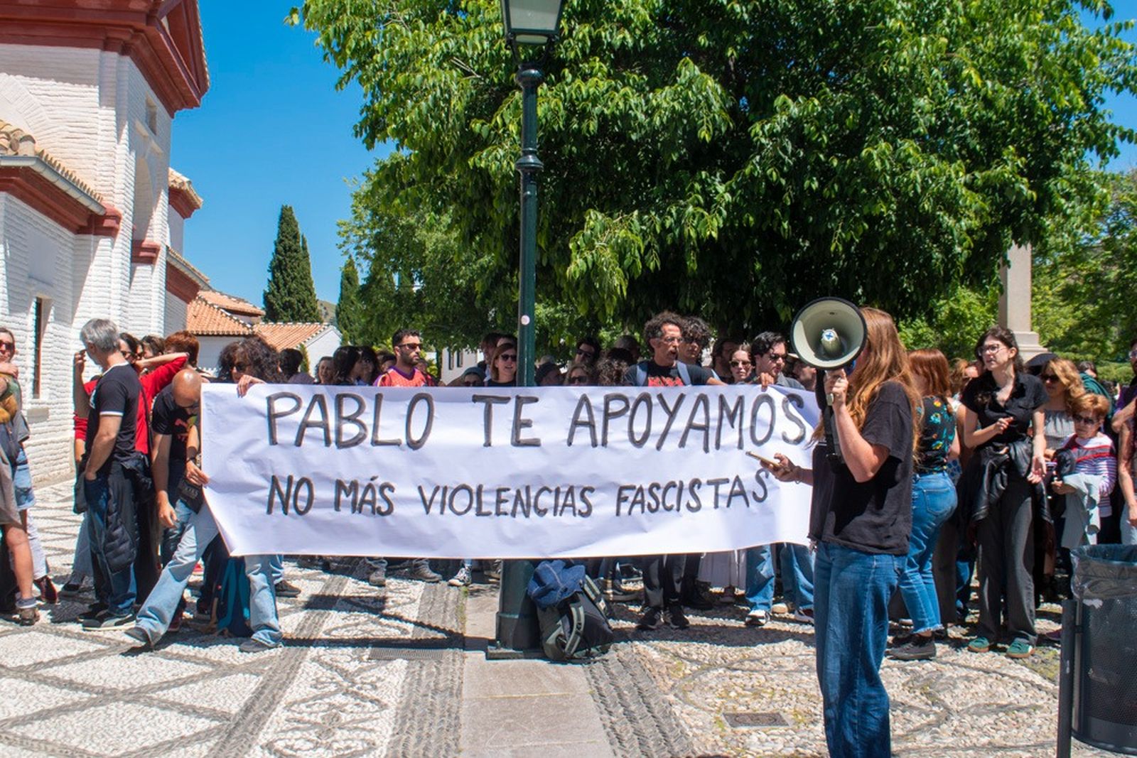 Indignación en Granada: las imágenes de la protesta tras la paliza ...