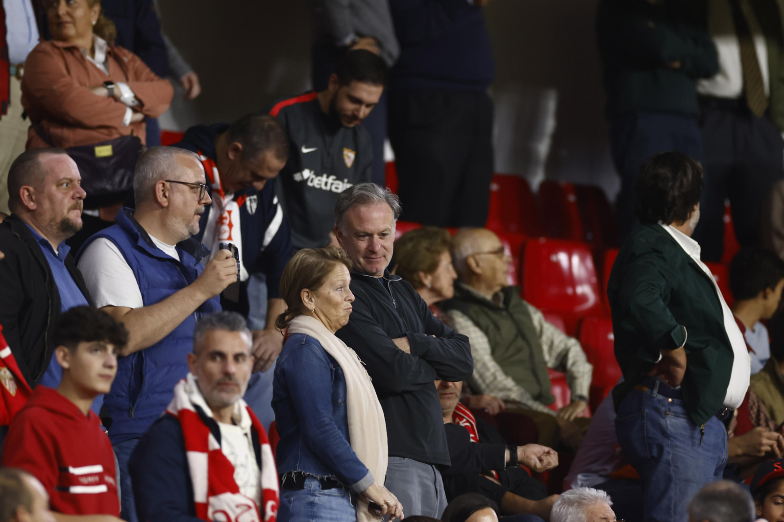 Búscate en las fotos del Sevilla FC-Real Sociedad