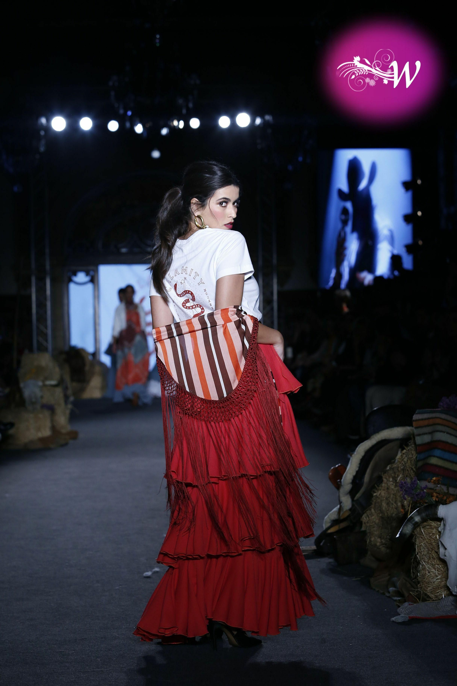 Javier Mojarro presenta su nueva colección en We Love Flamenco 2020, todas las fotos de su desfile