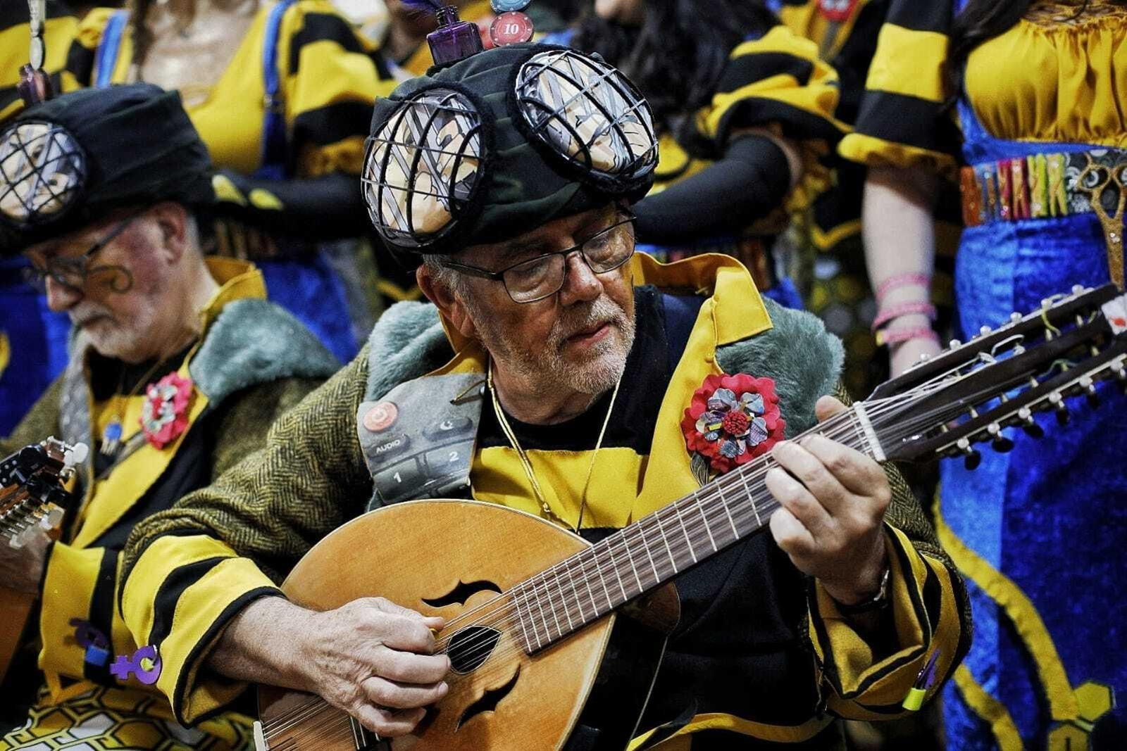 Coro 'La rendición de los bribones'