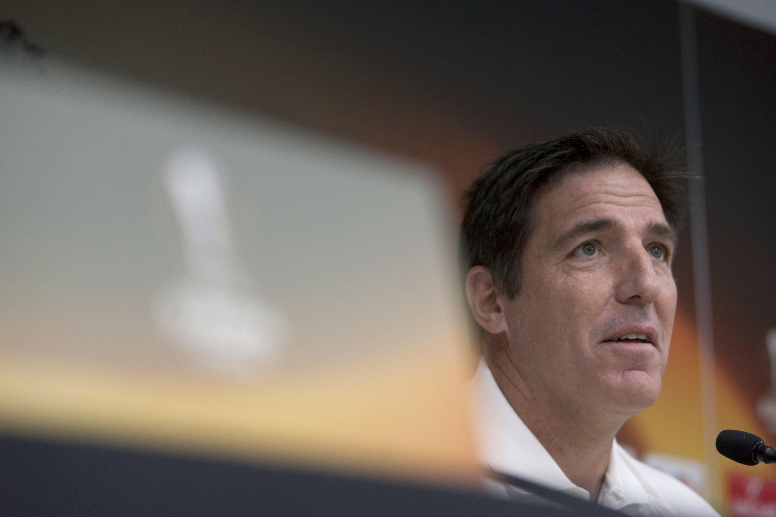 Eduardo Berizzo, entrenador del Celta, atiende a los medios en Vigo.