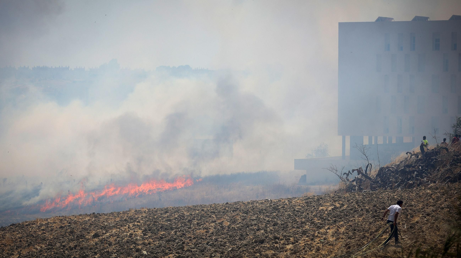 El fuego y el pánico llegan a Jerez