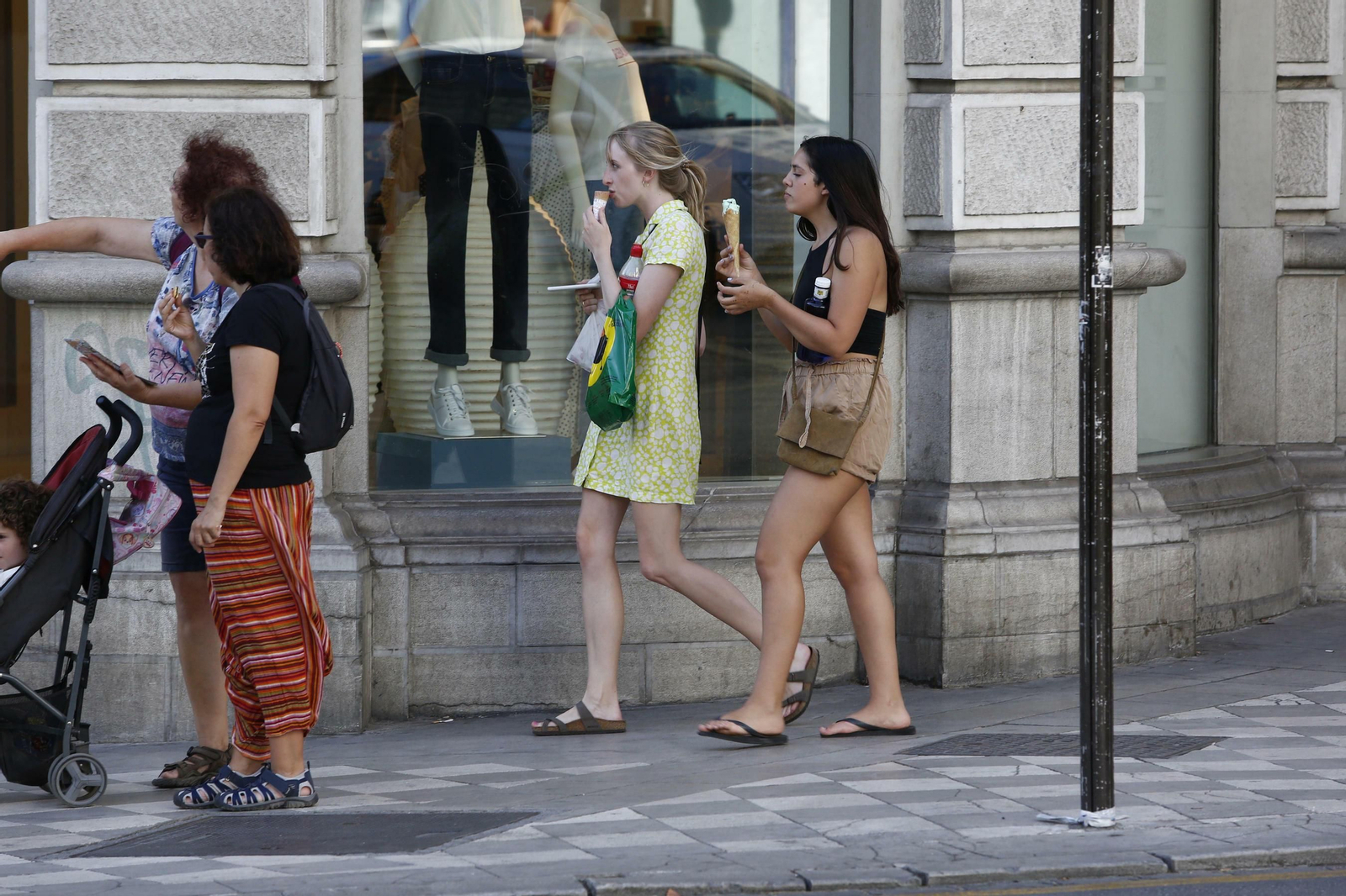Granada entra en nivel  rojo del Plan de Altas Temperaturas