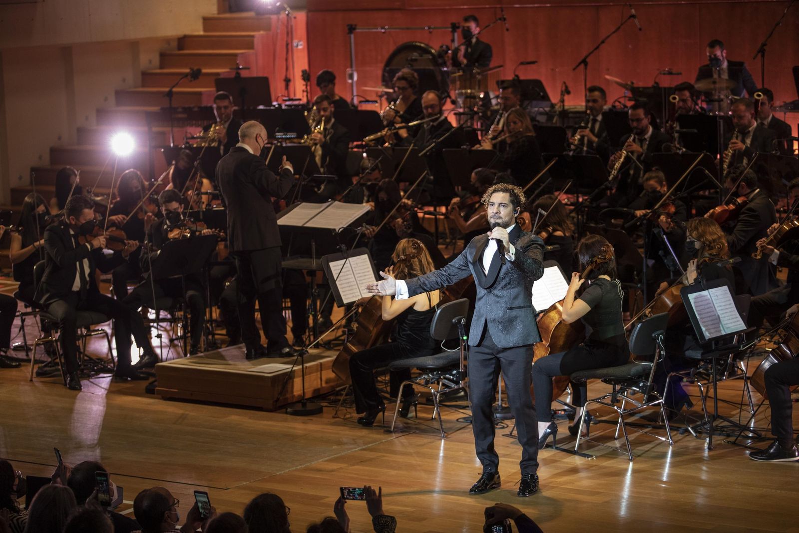 El concierto de  David Bisbal Filarmónico by Cosentino en Granada, en imágenes