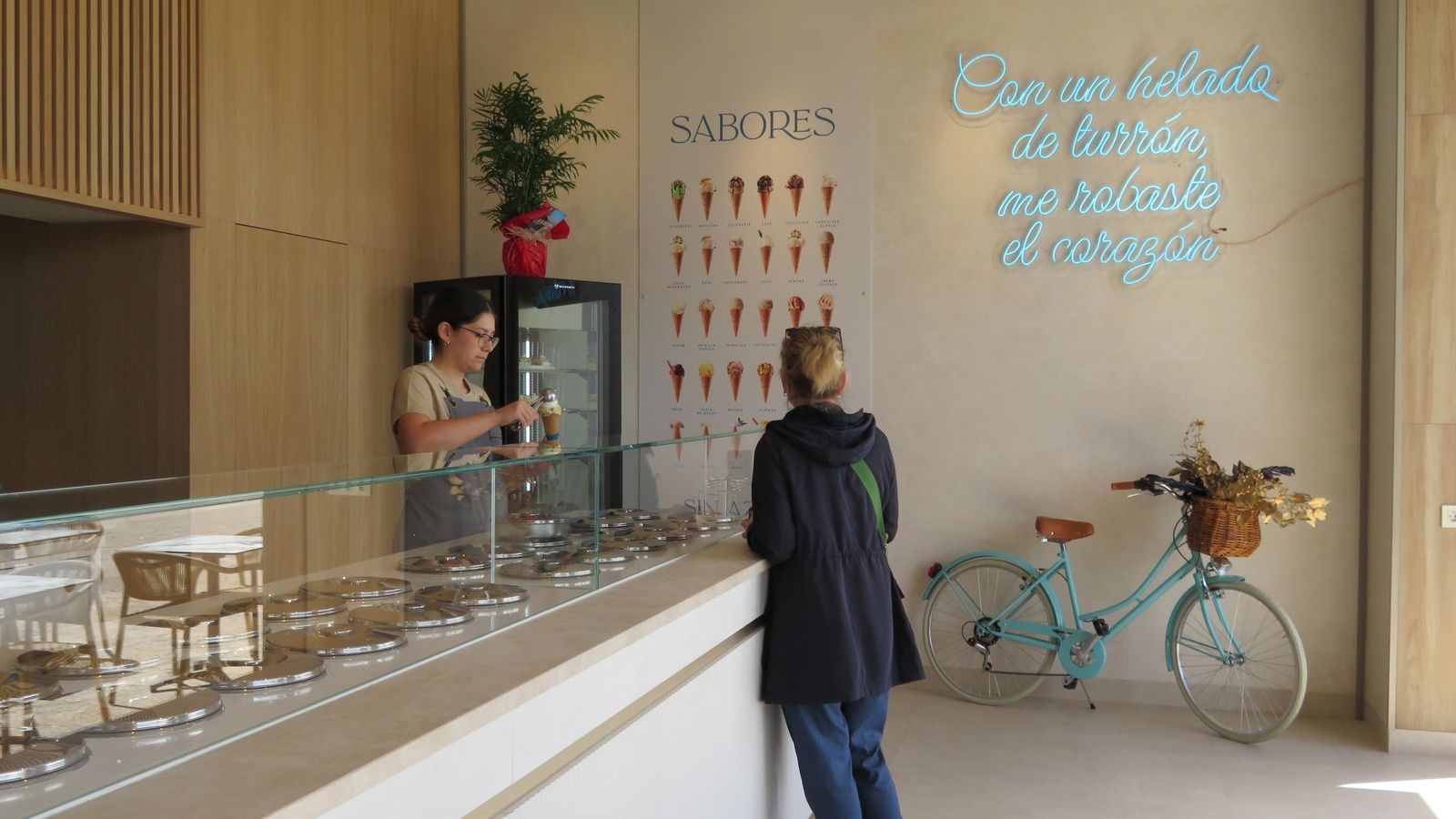 Nuevo local reformado en Pedregalejo