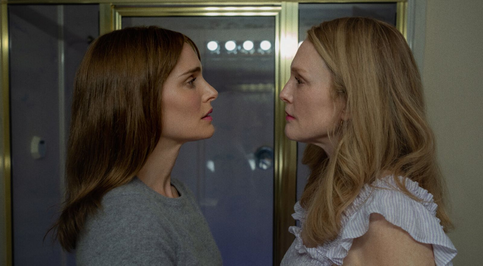 Natalie Portman y Julianne Moore, en 'Secretos de un escándalo'.