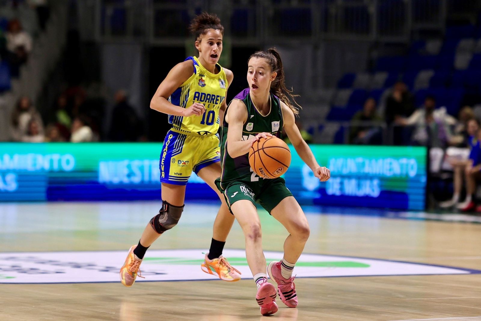 El Unicaja Mijas se da un festín en su visita al Carpena (78-46)