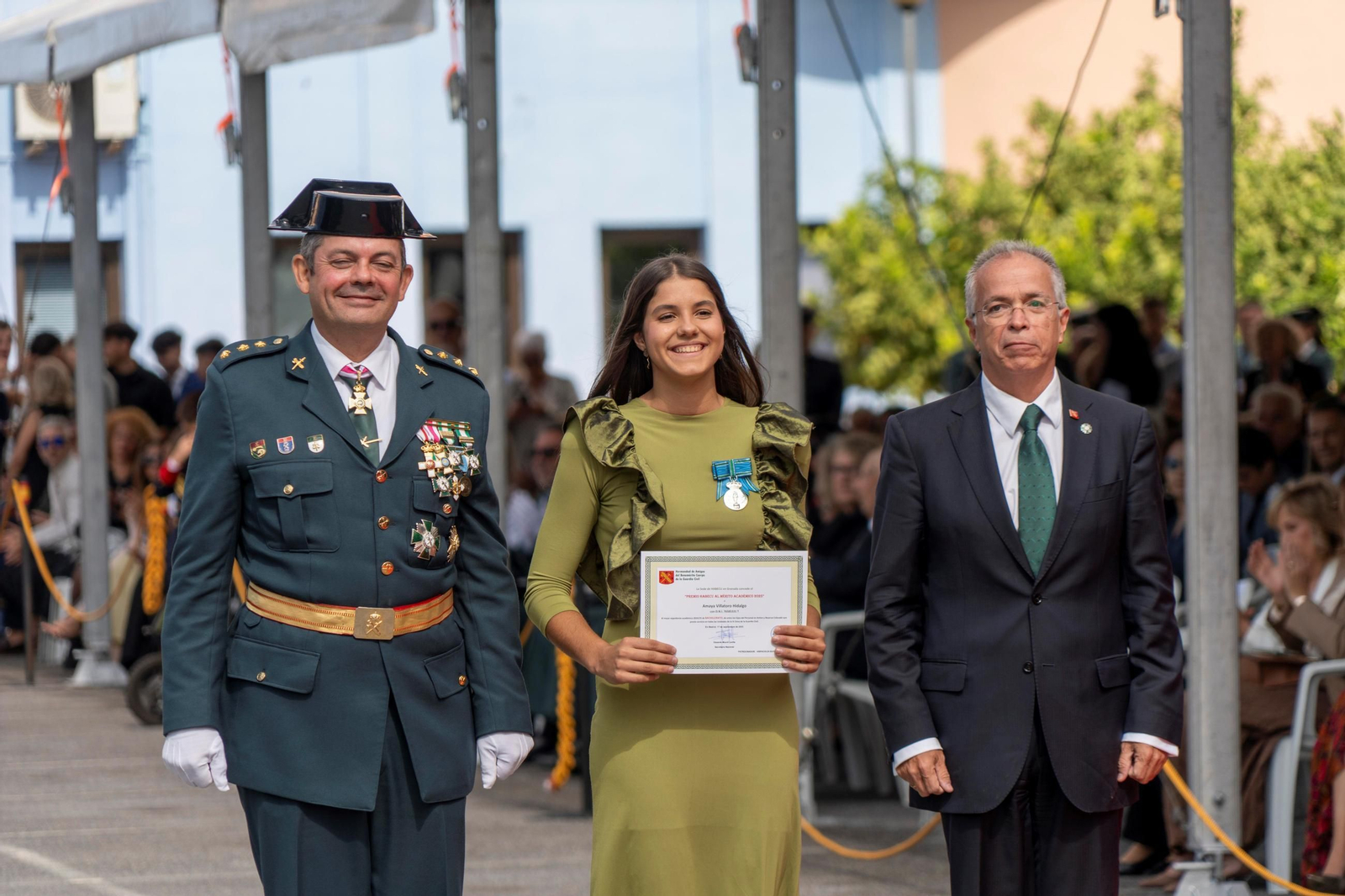 Fotos: emoción, homenajes y medallas en la Guardia Civil de Granada para festejar a su Patrona