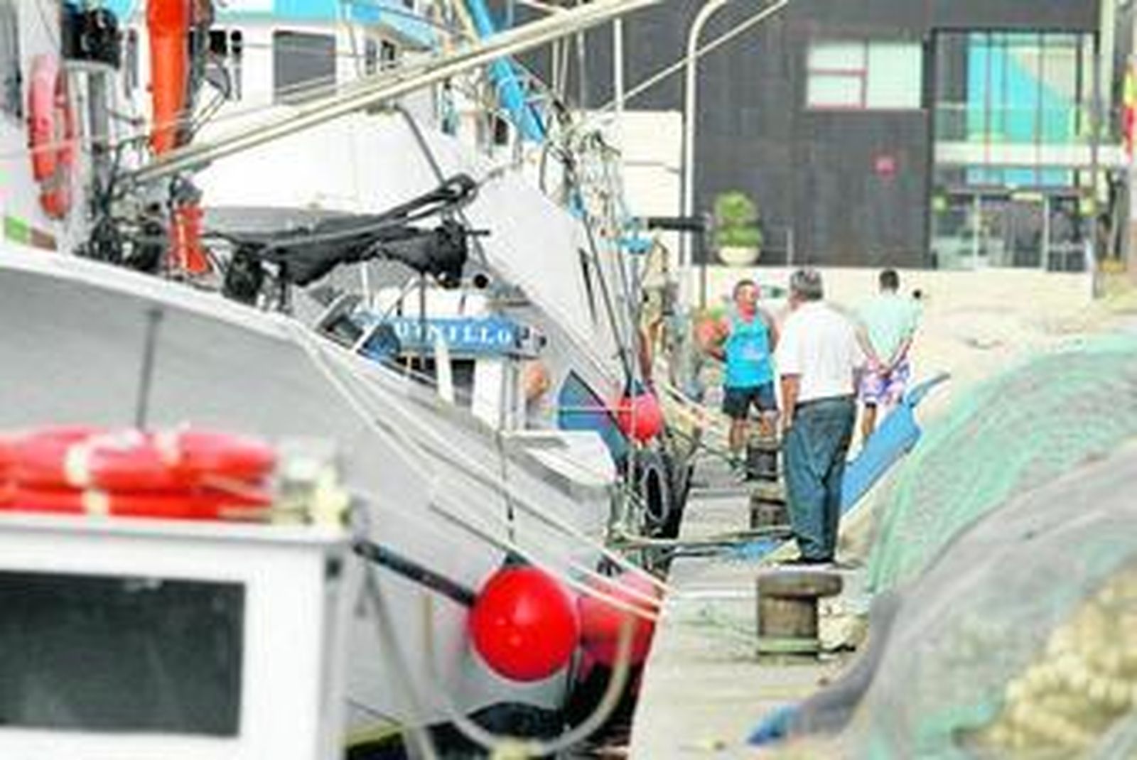 Barcos pesqueros en el puerto de la capital.