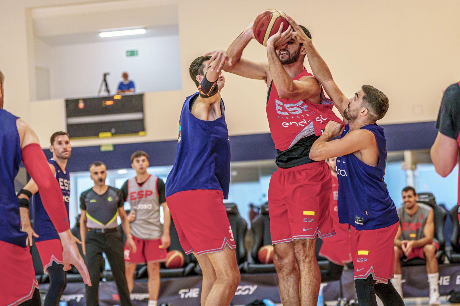Sesión de la selección española en The Embassy