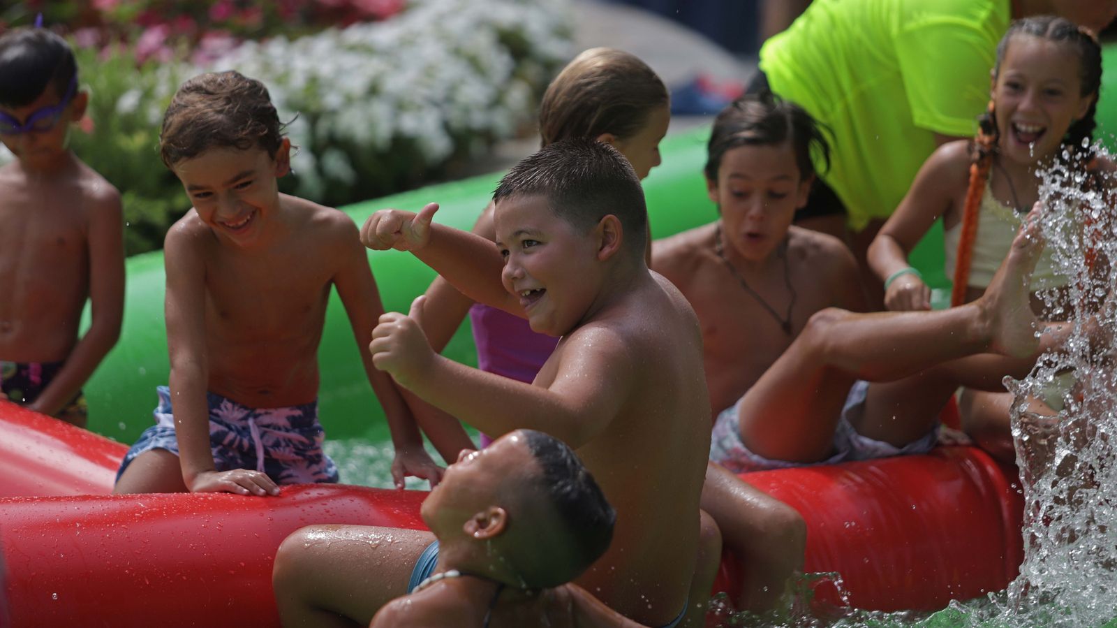 Fotos de la Fiesta del Agua en San Roque