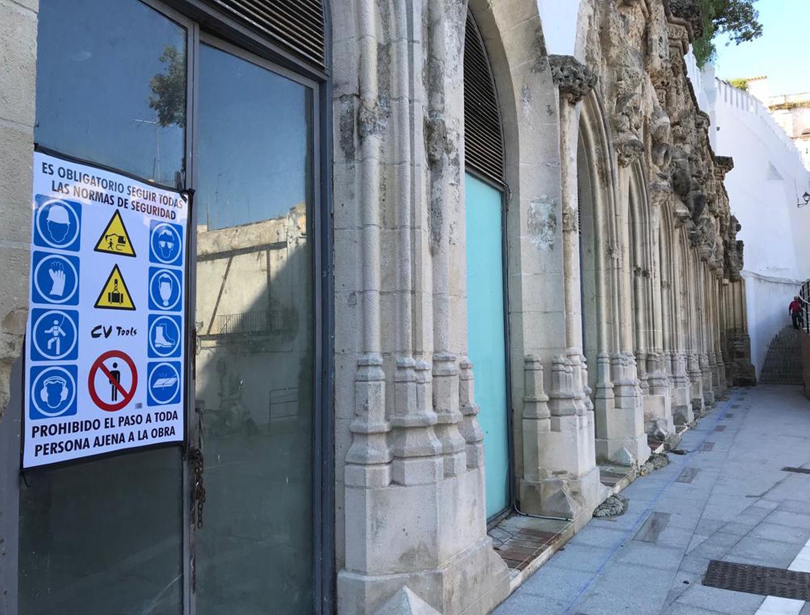 Esta semana han comenzado las obras de reforma de Las Covachas para su apertura como Centro de Interpretación de la Manzanilla.