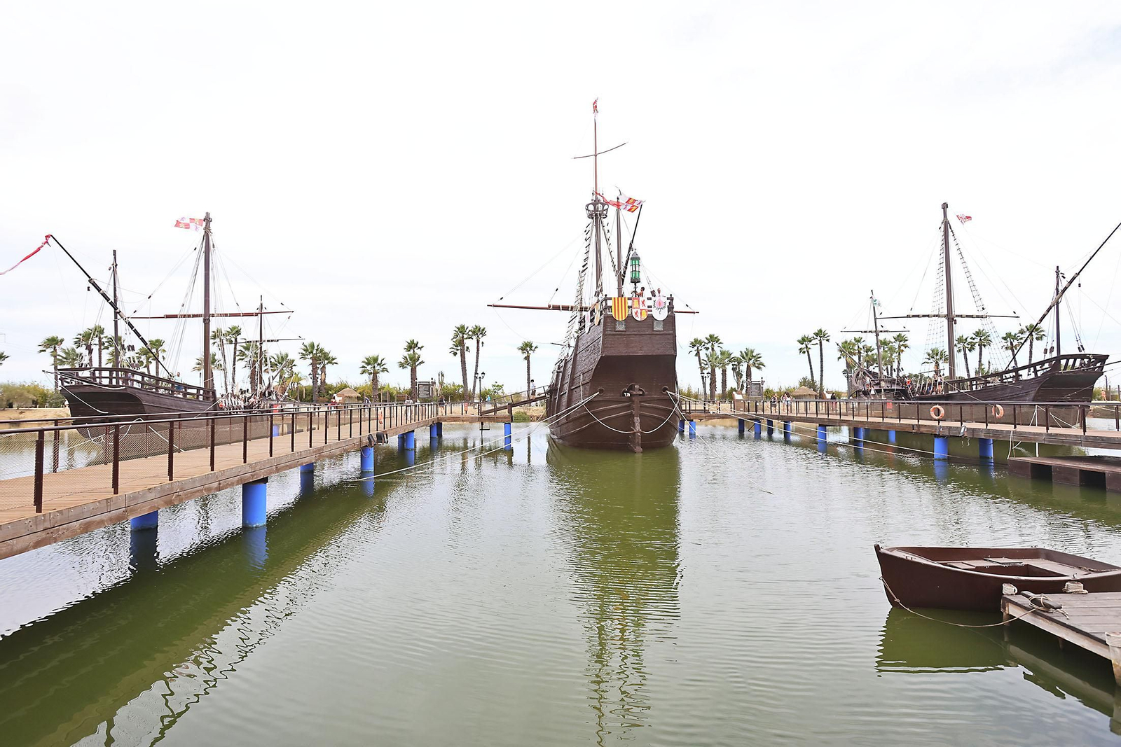 Imágenes de las visitas al muelle de las Carabelas