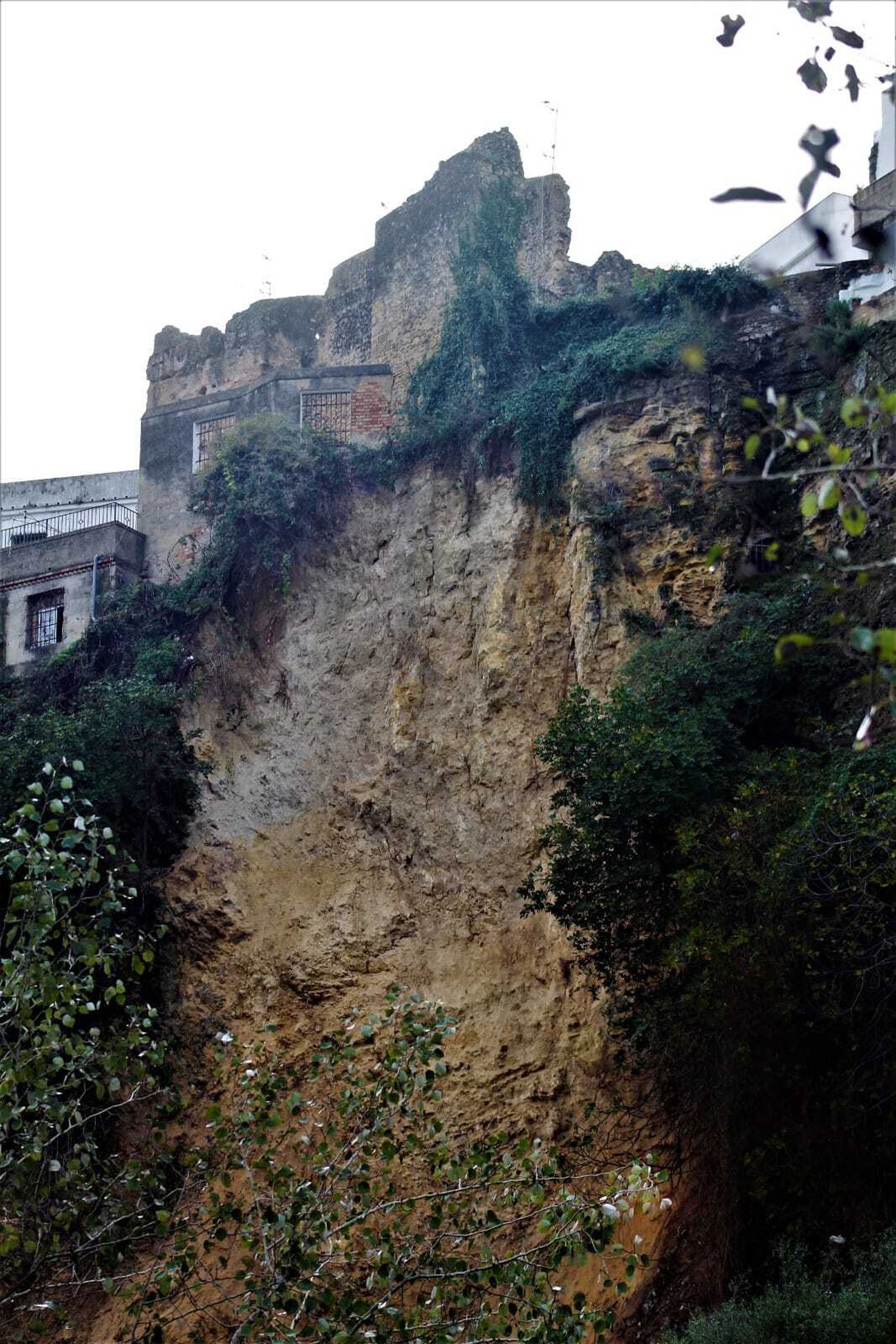 Así está la Peña Vieja de Arcos tras el último desprendimiento