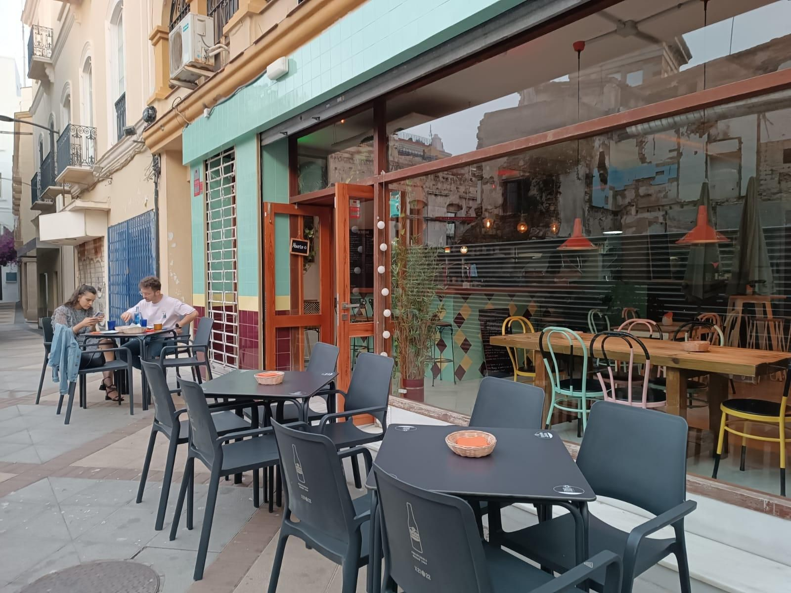 Comiendo en "El Taller" de Algeciras