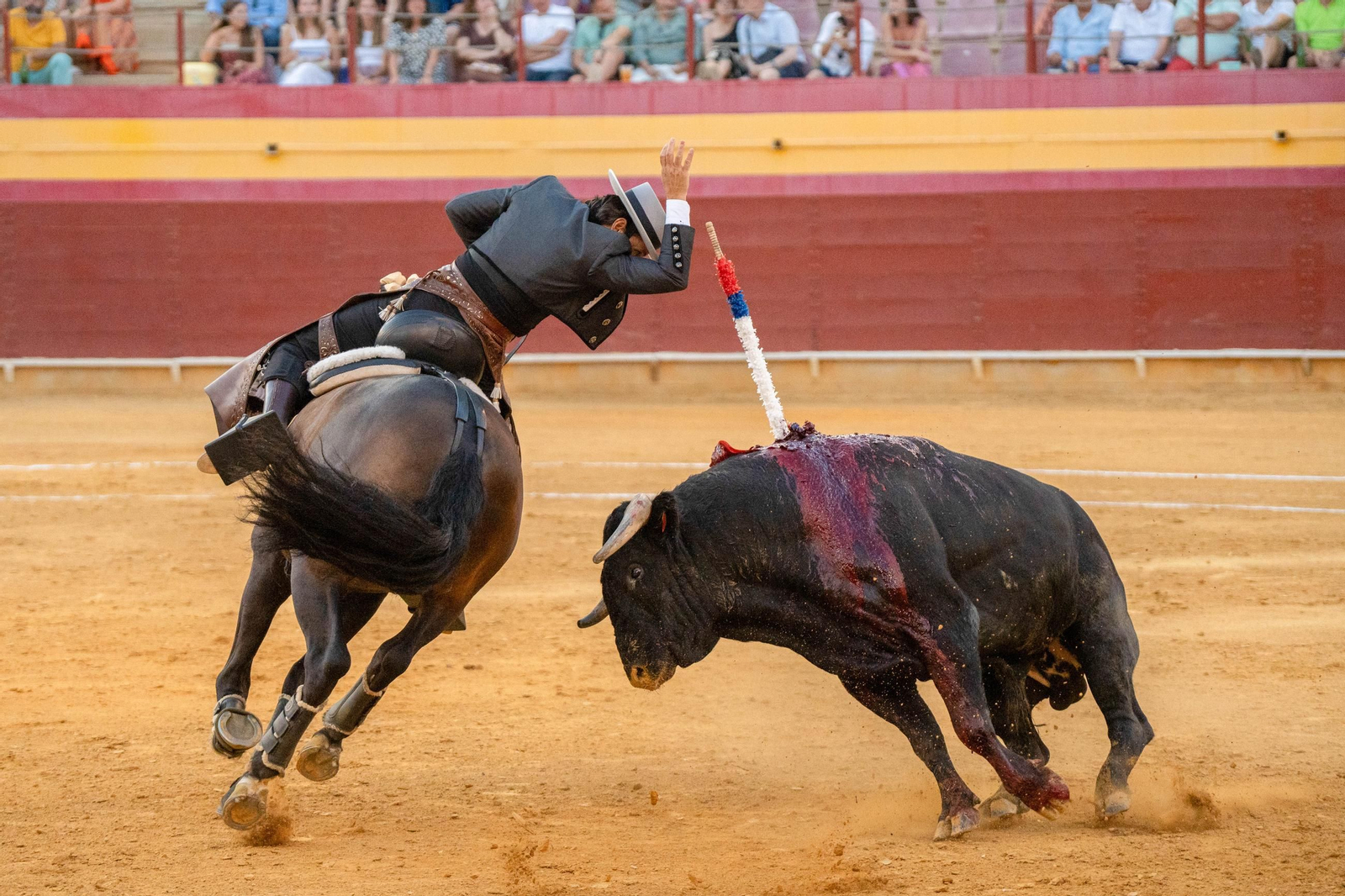 Tarde taurina en la plaza de toros de Roquetas de Mar