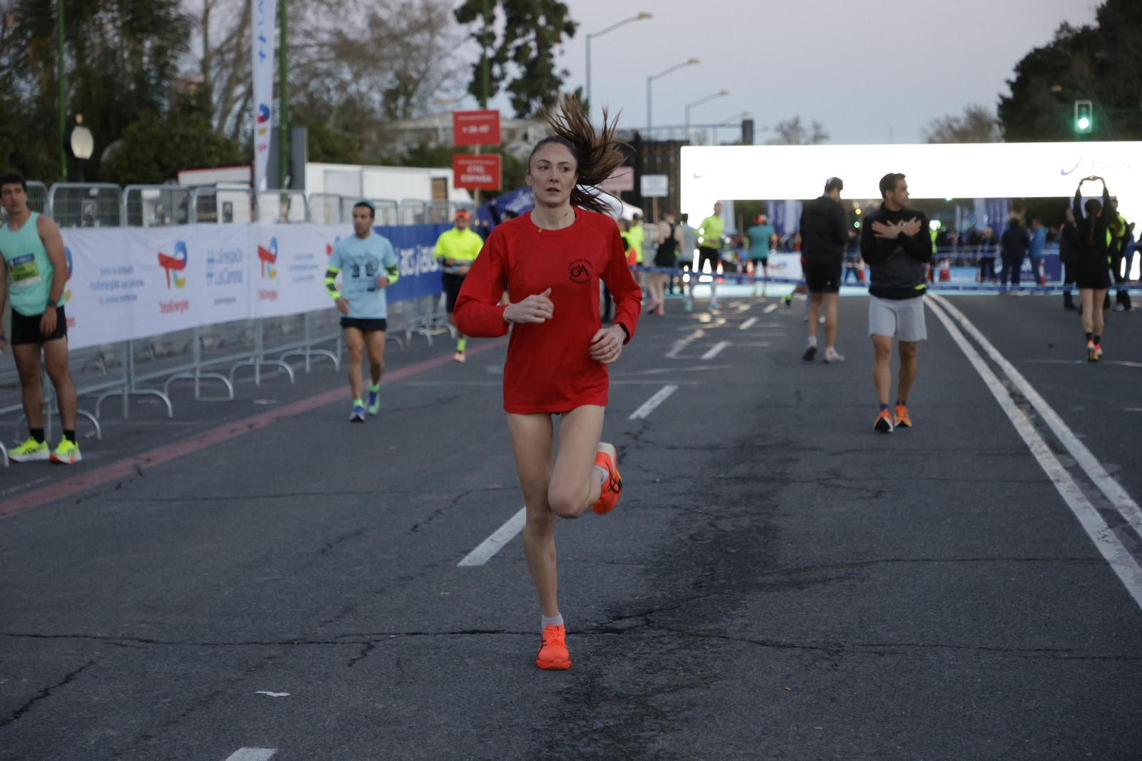 Búscate en el Zurich Maratón de Sevilla 2025