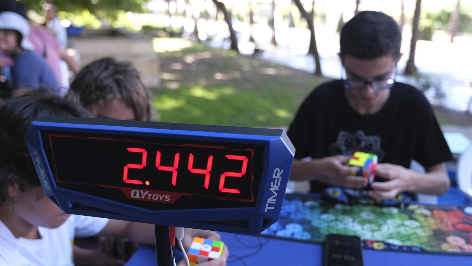 Juegos Tradicionales Infantiles en la Feria de Almería 2024, en imágenes