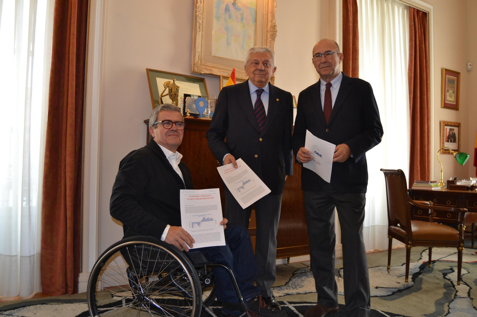 Ernesto Mesa, Francisco Herrero y Francisco Ferraro en la presentación del informe 'Economía andaluza. Cuarto trimestre de 2019' del OEA.