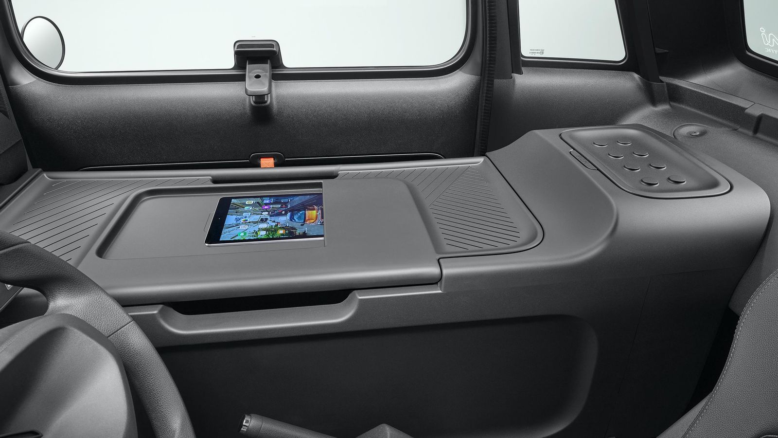 Una superficie plana no sólo evita el desplazamiento de la carga, sino que proporciona una base de trabajo.