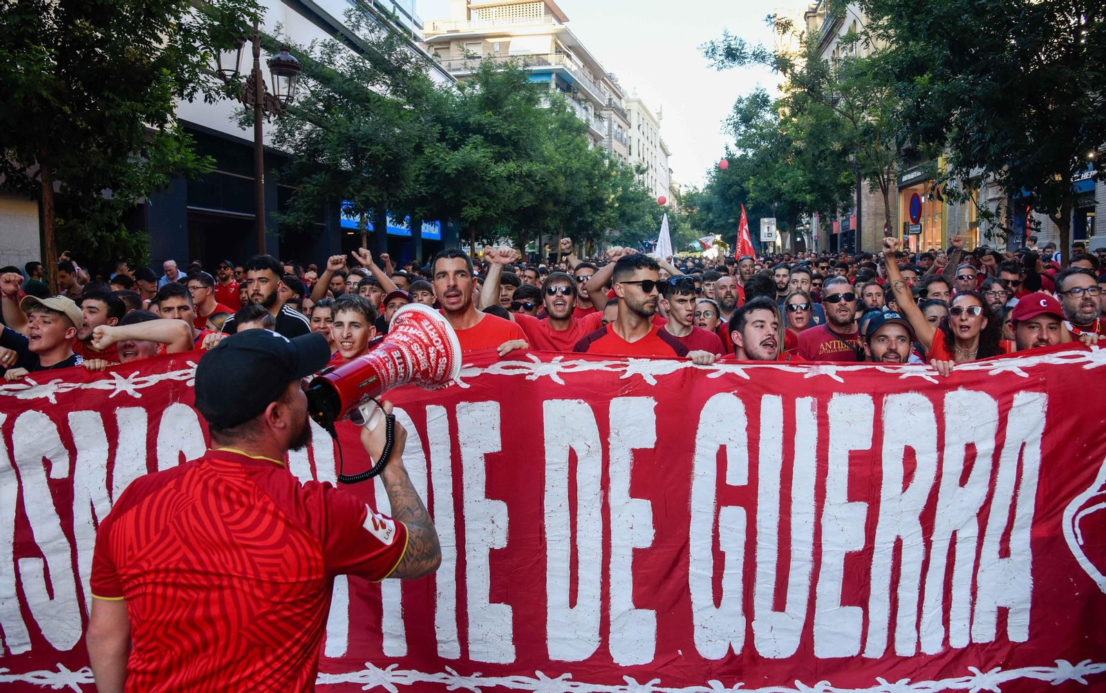 Manifestación del sevillismo contra la directiva del club