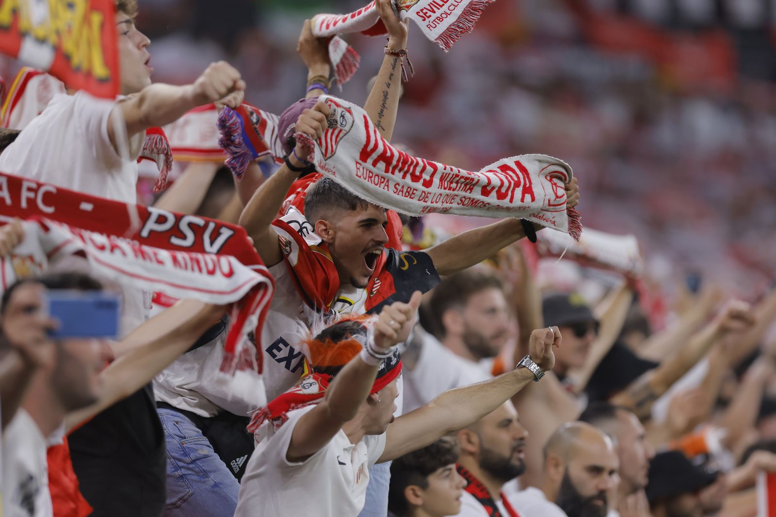 Las imágenes del Sevilla-Roma