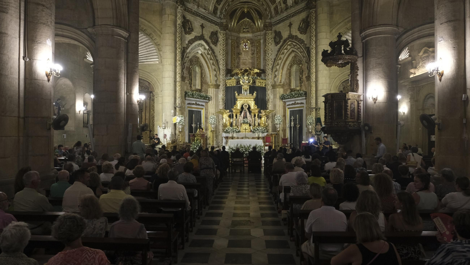 Pregón de Alfredo Casas a la Virgen del Mar, en imágenes