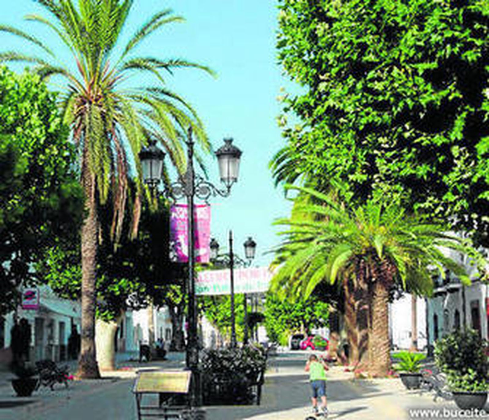 Una plaza de San Pablo de Buceite.